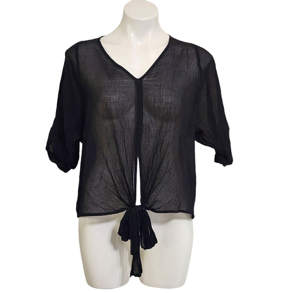 Express factory top M black Sheer gauze 1/2 sleeve